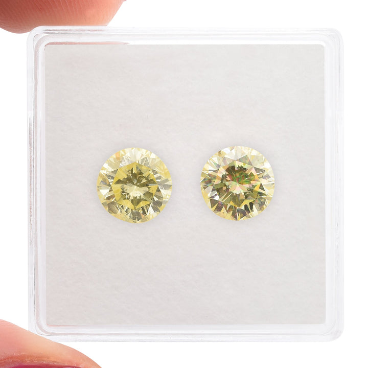 2.28 Carat   Round Brilliant Diamonds (SI2)