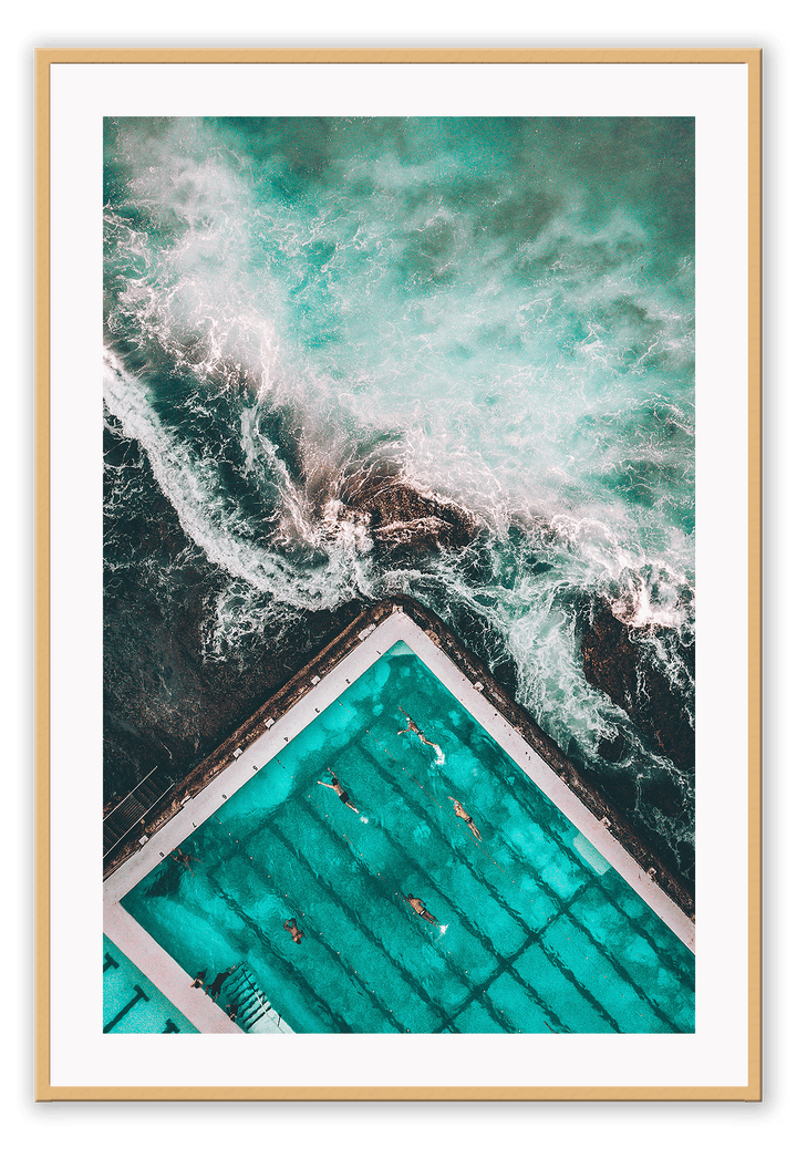 Canvas Print 50x70cm / Natural Summer in Bondi Summer in Bondi Wall Art : Ready to hang framed artwork. Brand