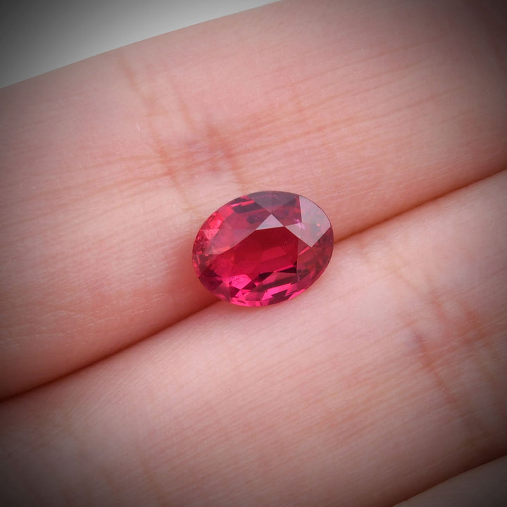 2.03 Carat Red MOZAMBIQUE Oval Ruby CD